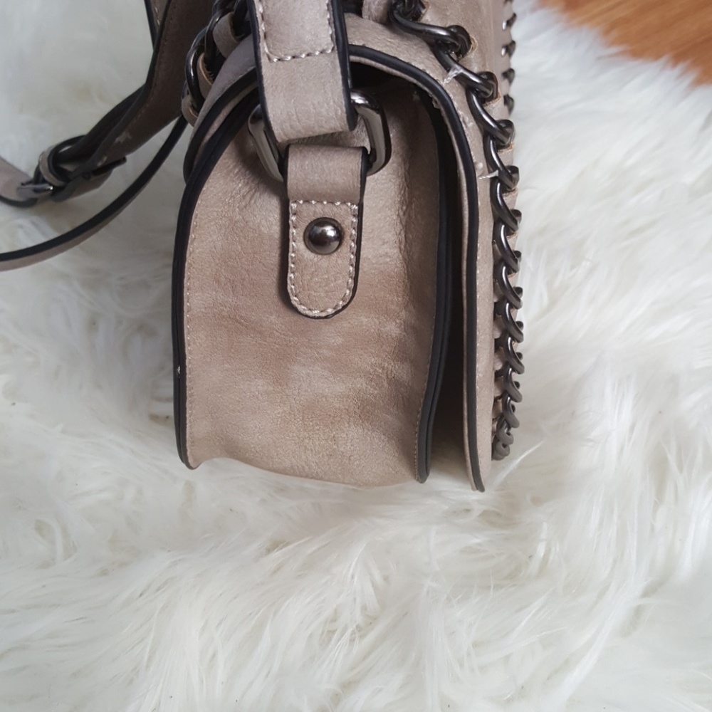 Wilson's leather - Picture 2 of 3